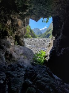 Grotte Bras de la Plaine